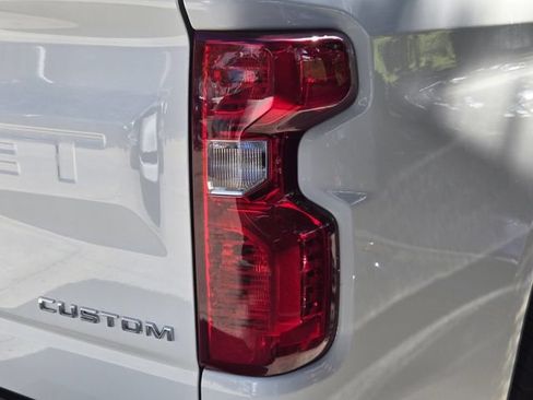 Used 2024 Chevrolet Silverado 1500 Custom RWD image 9