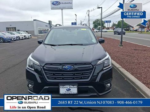 Used 2023 Subaru Forester Premium AWD/4WD image 3