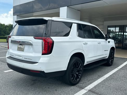 Used 2021 GMC Yukon Denali AWD/4WD image 4