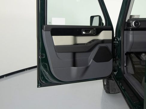 Used 2025 INEOS Grenadier Station Wagon AWD/4WD image 10