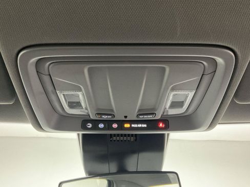 Used 2025 Chevrolet Silverado 1500 W/T RWD image 17