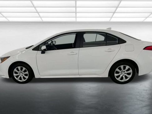 Used 2024 Toyota Corolla LE FWD image 5