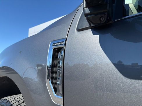 Used 2022 Ford F350 Platinum image 13