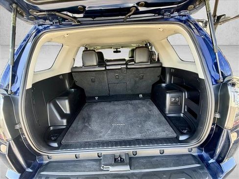 Used 2018 Toyota 4Runner SR5 Premium AWD/4WD image 14