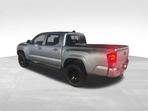 Used 2021 Toyota Tacoma SR image 25