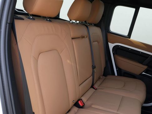 New 2026 Land Rover Defender 110 X-Dynamic SE AWD/4WD image 12
