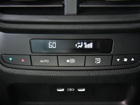 Used 2024 Honda Pilot EX-L image 42