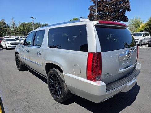 Used 2012 Cadillac Escalade ESV Platinum image 5