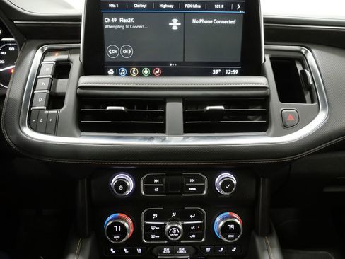 Used 2021 GMC Yukon AT4 w/ Technology Package image 21