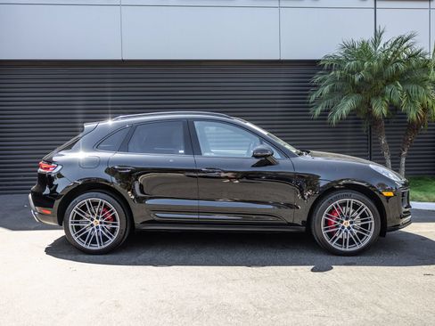 Certified 2026 Porsche Macan S AWD/4WD image 8