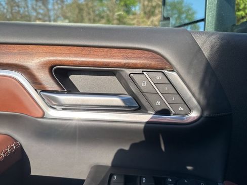 New 2025 GMC Sierra 2500 Denali Ultimate w/ Max Trailering Package AWD/4WD image 21