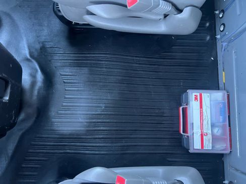 Certified 2024 Chevrolet Express 3500 w/ Driver Convenience Package image 22