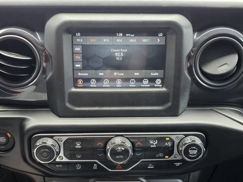 Used 2023 Jeep Wrangler Sport AWD/4WD image 14