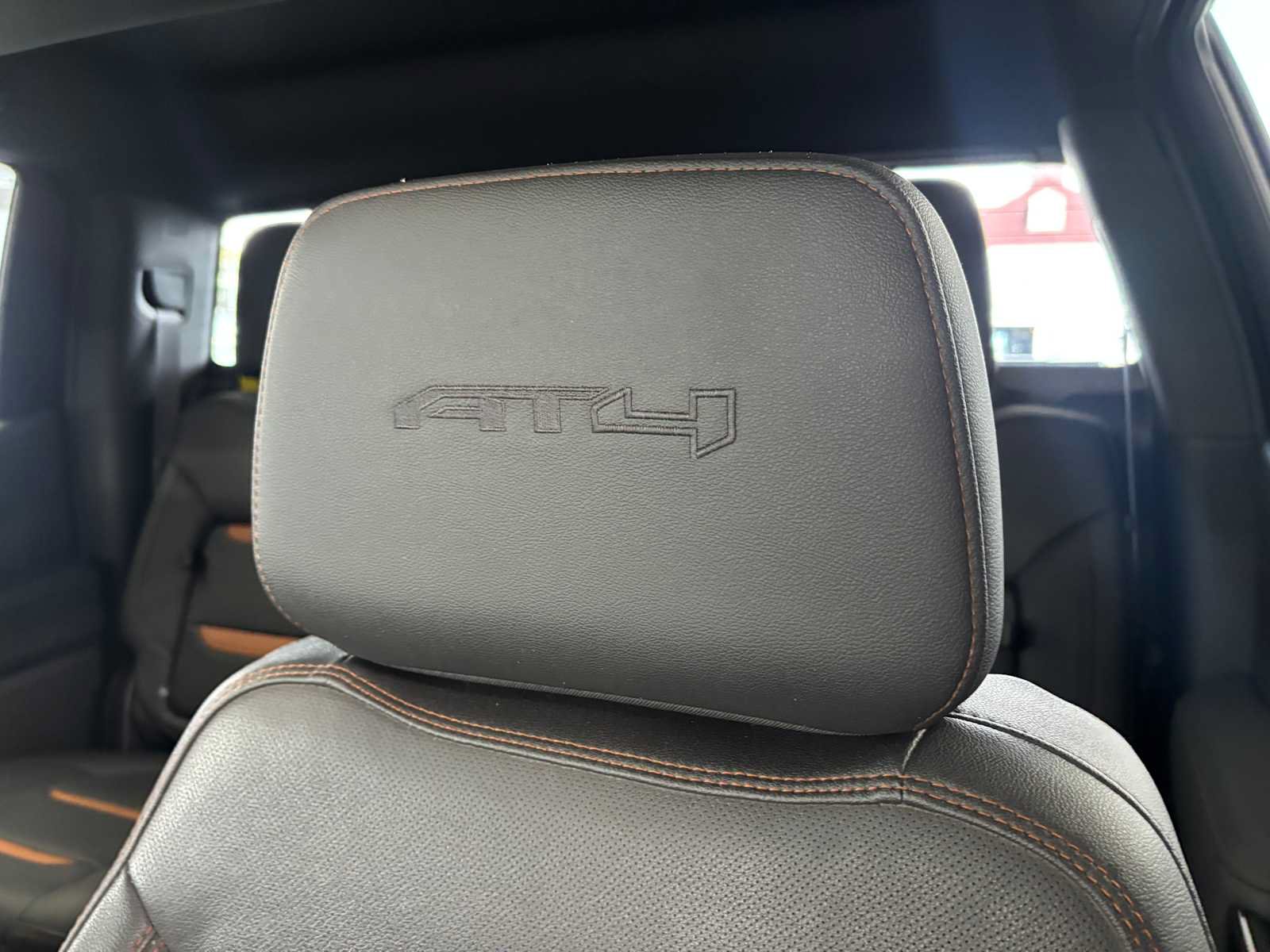 Used 2022 GMC Sierra 1500 AT4 w/ AT4 Premium Package AWD/4WD image 11
