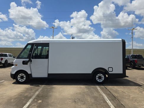 Used 2025 Chevrolet Brightdrop 600 FWD image 9