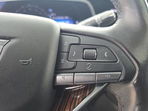 Used 2022 Cadillac Escalade ESV Luxury image 18