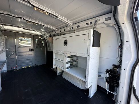 Used 2020 Chevrolet Express 2500 w/ Communications Package image 21