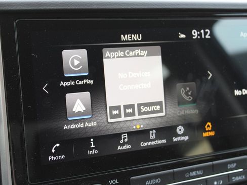 Used 2025 Nissan Frontier SV image 8