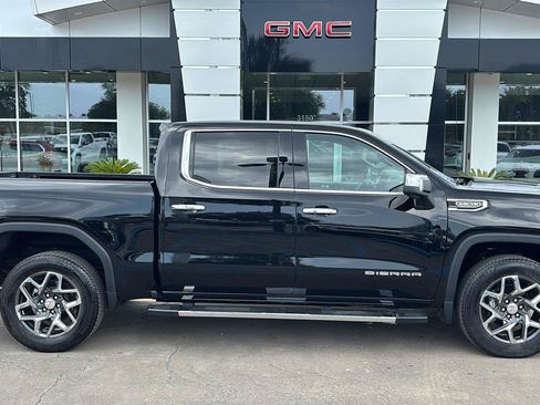 Used 2024 GMC Sierra 1500 SLT w/ SLT Convenience Package AWD/4WD image 9
