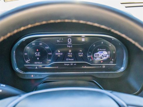 Used 2023 GMC Yukon XL AT4 w/ AT4 Premium Plus Package image 41