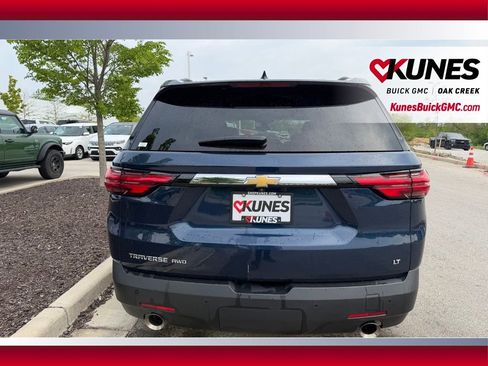 Used 2023 Chevrolet Traverse LT AWD/4WD image 7