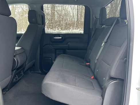 Used 2021 Chevrolet Silverado 2500 Custom w/ Custom Value Package image 12