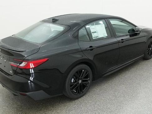 New 2026 Toyota Camry SE FWD image 9