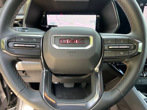 Used 2025 GMC Canyon AT4 AWD/4WD image 14