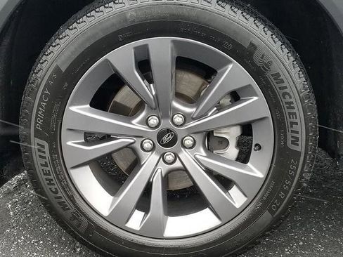 Certified 2022 Ford Explorer XLT w/ Equipment Group 202A image 27