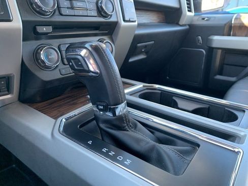 Certified 2018 Ford F150 Lariat image 19