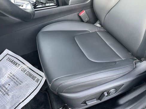 Used 2023 Kia Sportage EX image 22