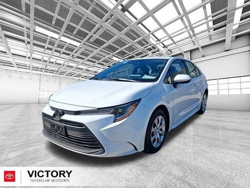 Certified 2025 Toyota Corolla LE image 7