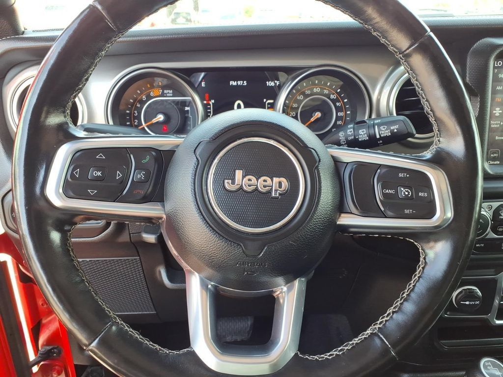 Used 2022 Jeep Wrangler Unlimited Sahara w/ Cold Weather Group AWD/4WD image 7