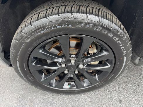 Used 2021 Jeep Grand Cherokee Laredo X image 20