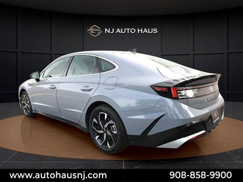 Used 2025 Hyundai Sonata SEL FWD image 10