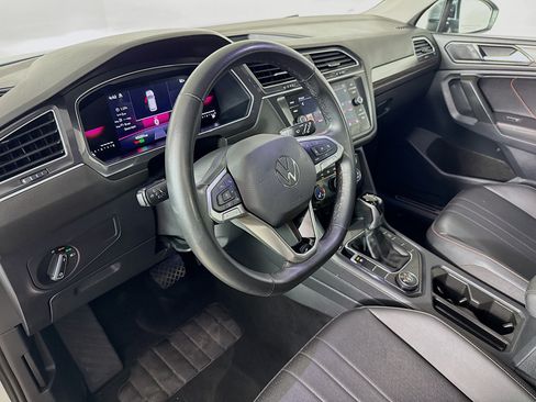 Used 2024 Volkswagen Tiguan Wolfsburg Edition AWD/4WD image 8