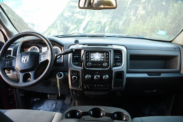 Used 2015 RAM 2500 Tradesman w/ Chrome Appearance Group AWD/4WD image 18