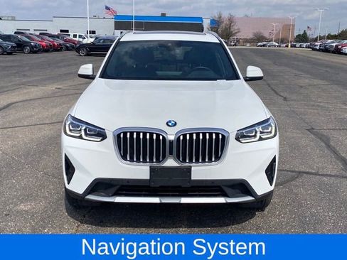 Used 2024 BMW X3 xDrive30i AWD/4WD image 2