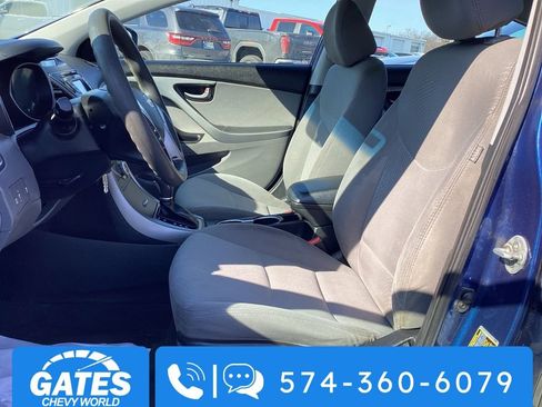 Used 2015 Hyundai Elantra SE w/ Option Group 02 image 10