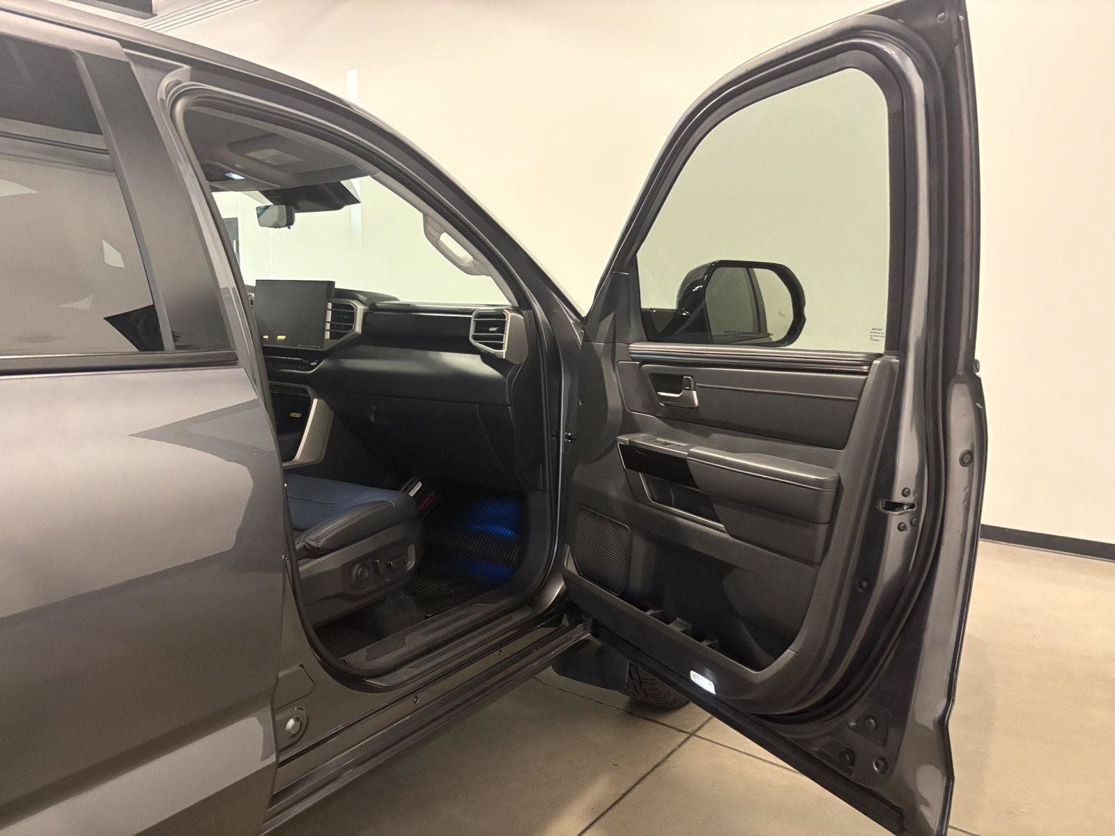 Used 2024 Toyota Tundra Limited AWD/4WD image 41