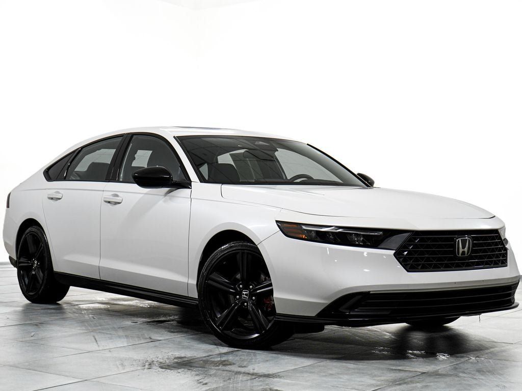 Used 2023 Honda Accord Sport image 1