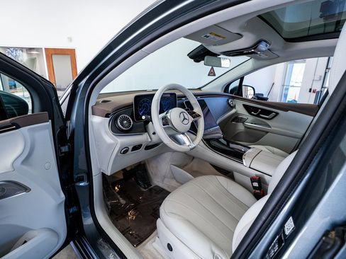 Used 2023 Mercedes-Benz EQE 350+ SUV w/ AMG Line Exterior Package image 35