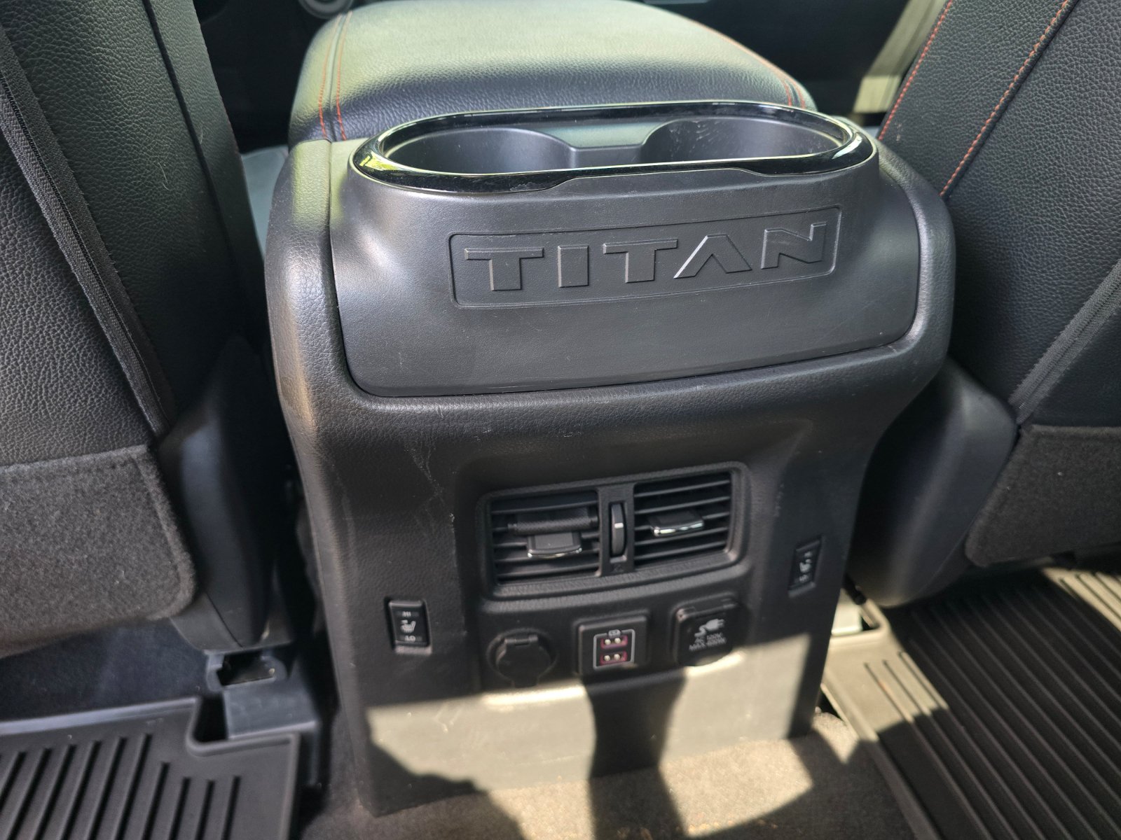 Certified 2021 Nissan Titan PRO-4X w/ Pro-4x Convenience Package AWD/4WD image 25