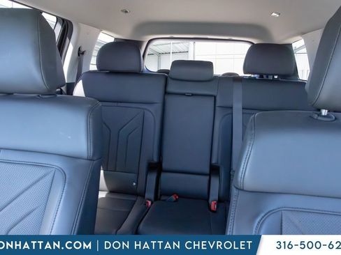 Used 2025 Hyundai Santa Fe SEL FWD image 15