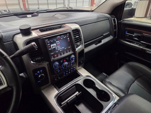 Used 2018 RAM 3500 Laramie w/ Convenience Group image 47