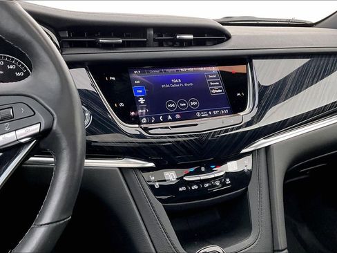 Used 2024 Cadillac XT6 Premium Luxury w/ LPO, Floor Liner Package image 9