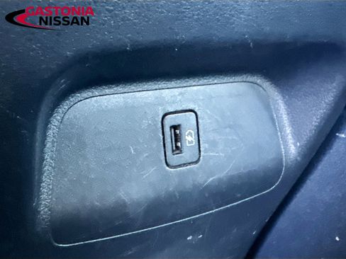 Used 2020 Nissan Sentra SV FWD image 32