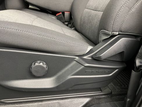 New 2026 Ford F250 XL w/ XL Chrome Package image 23