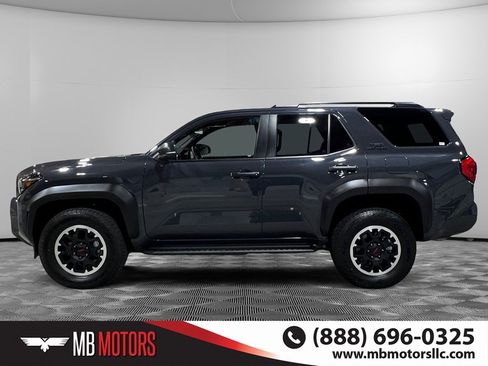 Used 2025 Toyota 4Runner TRD Off-Road image 9