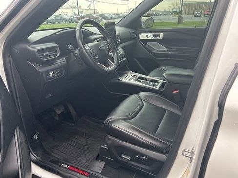 Used 2020 Ford Explorer ST w/ Premium Technology Package image 11